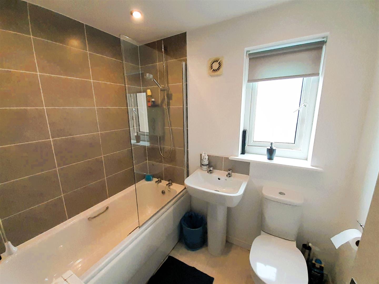 Ffordd Y Meillion, Llanelli, SA15 2EX